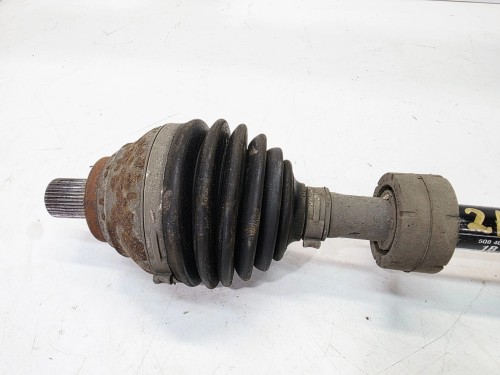 PÓŁOŚ LEWA KRÓTKA AUDI A3 8V VOLKSWAGEN SEAT SKODA 2.0 TDI 5Q0407271BM 2/25