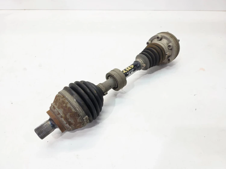 PÓŁOŚ LEWA KRÓTKA AUDI A3 8V VOLKSWAGEN SEAT SKODA 2.0 TDI 5Q0407271BM 2/25