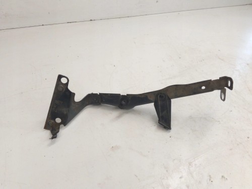 WSPORNIK BŁOTNIKA LEWY AUDI A4 B8 8K0821135C
