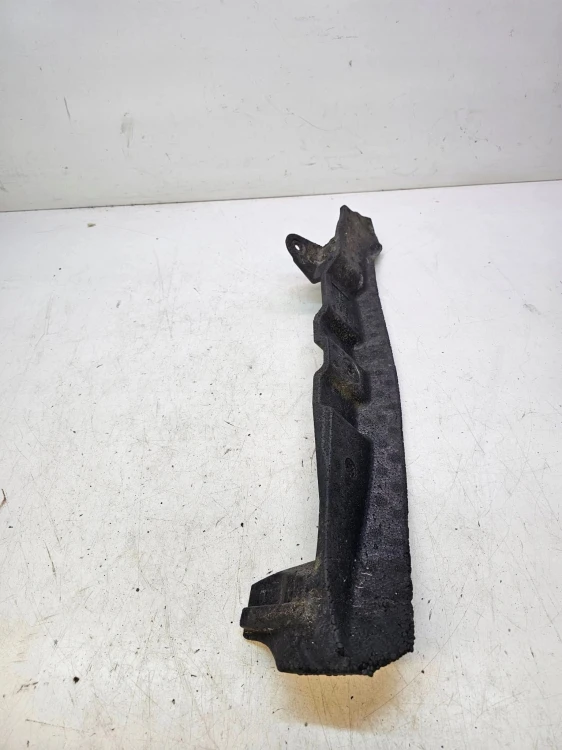 WYGŁUSZENIE BŁOTNIKA LEWE AUDI A3 8P 8P0821111A