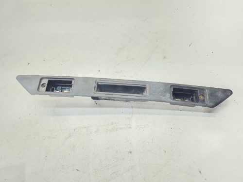 BLENDA PODŚWIETLENIE TABLICY REJ. AUDI A3 8P A4 B7 A6 C6 8P4827574 1/26