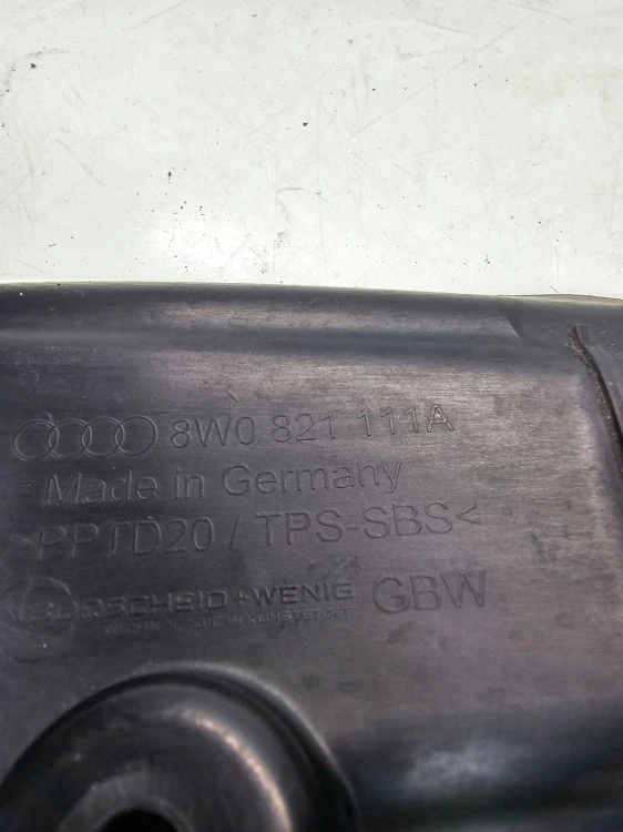 WYGŁUSZENIE BŁOTNIKA LEWE AUDI A4 B9 LIFT 8W0821111A