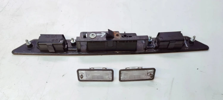 PODŚWIETLENIE TABLICY BLENDA AUDI A3 8P 8P0827574 *2*