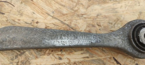 WAHACZ PRAWY TYŁ GÓRNY AUDI A4 B8 A5 8T 8K0501530N
