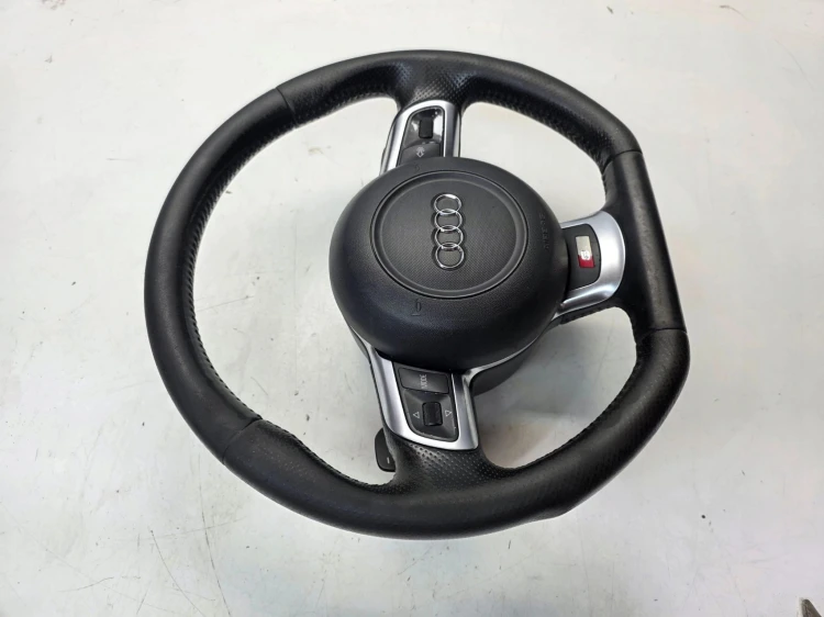 KIEROWNICA SKÓRA PIKOWANA ŚCIĘTA AUDI A3 8P A4 B7 TT 8J 8J0419091J KOMPLET