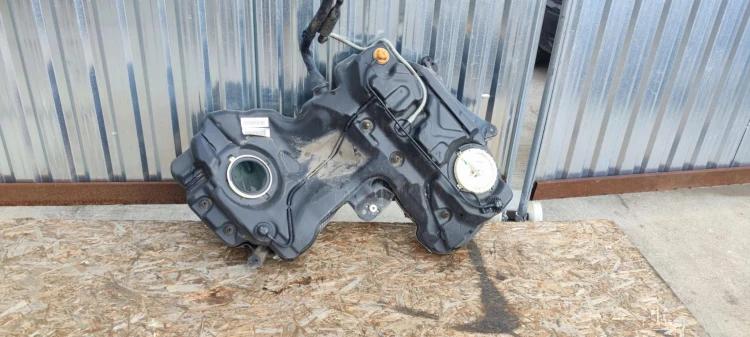BAK ZBIORNIK PALIWA AUDI A4 B8 8K0201021HA 3.0 TFS