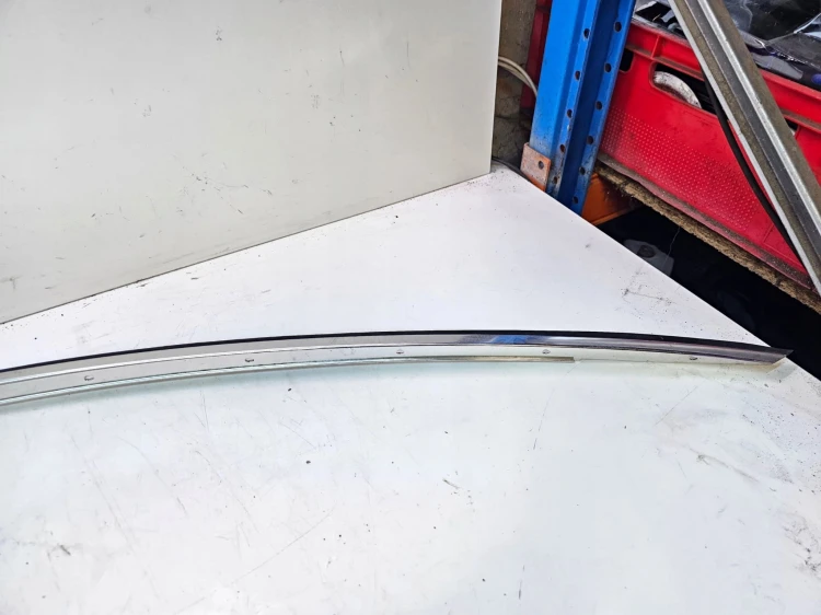 LISTWA CHROM PRAWA KAROSERYJNA AUDI A7 4G8853704
