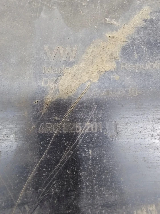 OSŁONA PŁYTA PODWOZIA LEWA AUDI A1 8X LIFT VW 6R0825201