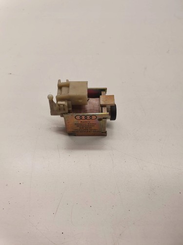 SILNICZEK NAGRZEWNICY AUDI A4 B6 B7 40E90528A05