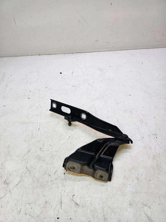 ZAWIAS MASKI PRAWY AUDI Q5 8R 8R0823302A