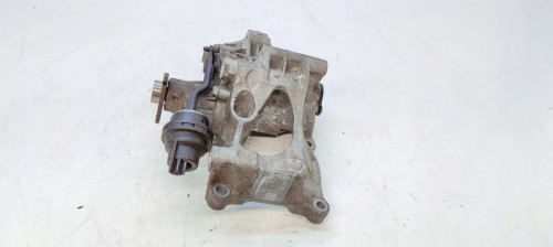 ŁAPA POMPY WODY UCHWYT BMW F36 430I B48B20B 252KM 7644809