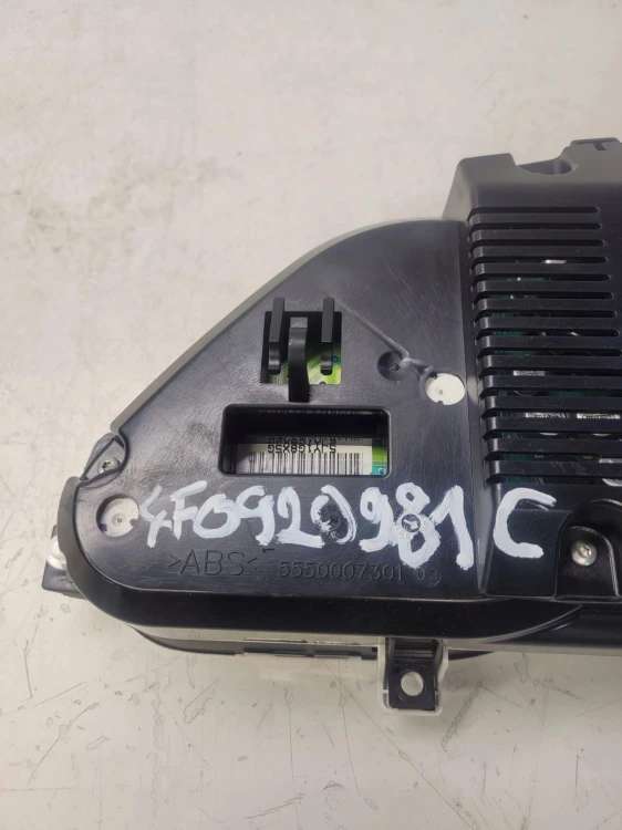 LICZNIK ZEGARY AUDI A6 C6 3.0 TDI 4F0920981C RADAR