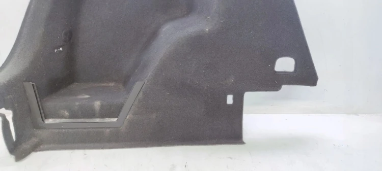 BOCZEK BAGAŻNIKA LEWY AUDI Q3 F3 83A863879D