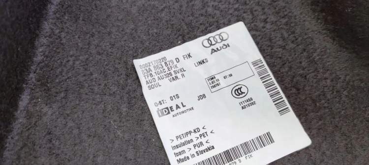 BOCZEK BAGAŻNIKA LEWY AUDI Q3 F3 83A863879D