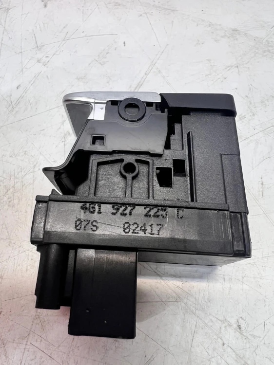 PRZYCISK HAMULCA RĘCZNEGO AUDI A6 C7 A7 4G1927225C