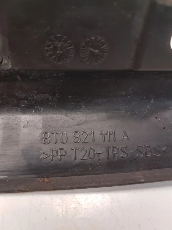 WYGŁUSZENIE BŁOTNIKA LEWE AUDI A5 8T0821111A