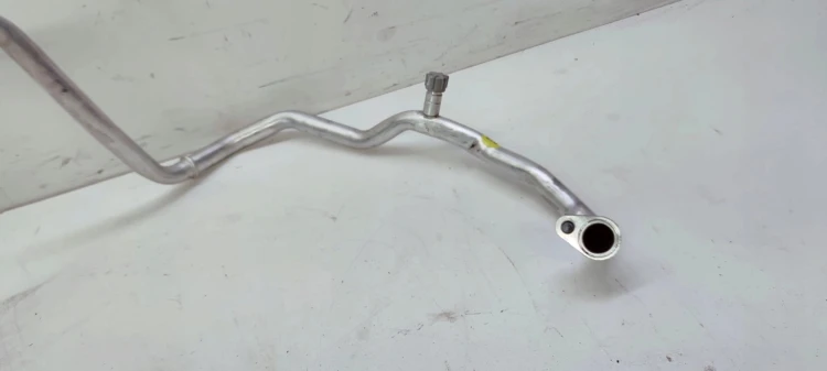 PRZEWÓD WĄŻ KLIMATYZACJI AUDI Q3 F3 5QF816743N