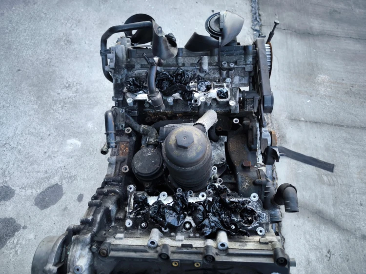 SILNIK AUDI A4 B8 A5 2.7 TDI CAM * CAMA * ORYGINAŁ !!!