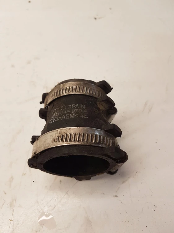 RURA WĄŻ INTERCOOLERA AUDI A6 C6 4F0145979A