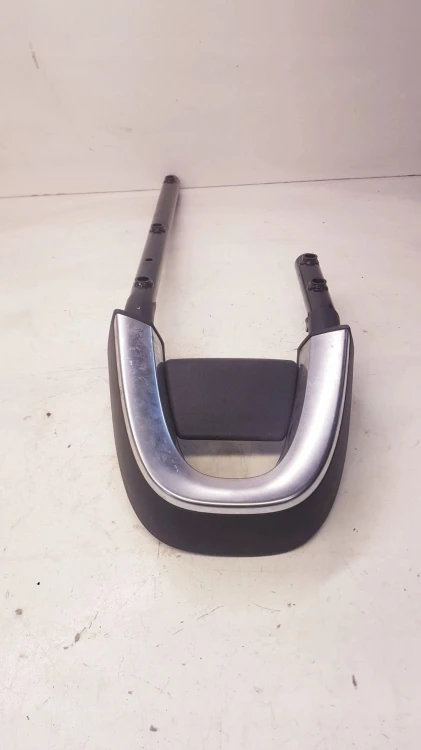 ZAGŁÓWEK FOTELA PRAWY TYŁ A3 8P CABRIO 8P788080D