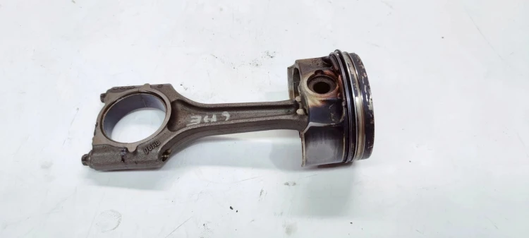TŁOK + KORBOWÓD AUDI A4 A5 Q5 CAE 2.0 TFSI 06HB 82.465 06HAG
