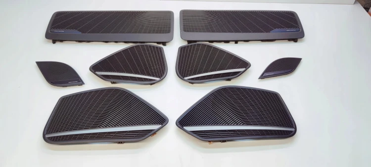 MASKOWNICE KOMPLET AUDI A4 B9 BANG & OLUFSEN