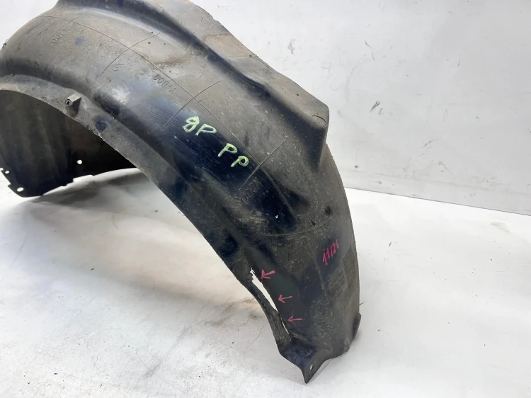 NADKOLE PLASTIKOWE PRAWY PRZÓD AUDI A3 8P 8P0821172G 11/26