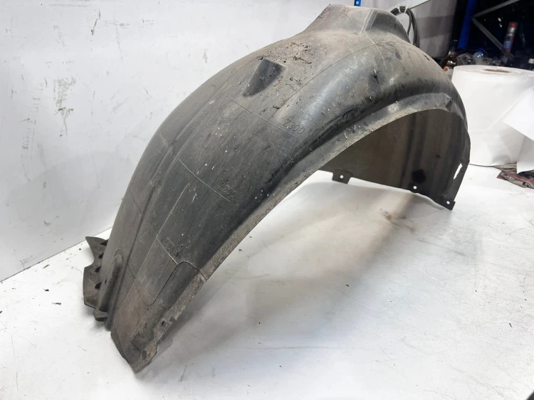 NADKOLE PLASTIKOWE PRAWY PRZÓD AUDI A3 8P 8P0821172G 11/26