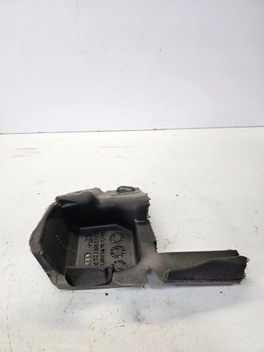 WYGŁUSZENIE BŁOTNIKA LEWE AUDI A4 B9 SEDAN 8W5864785B