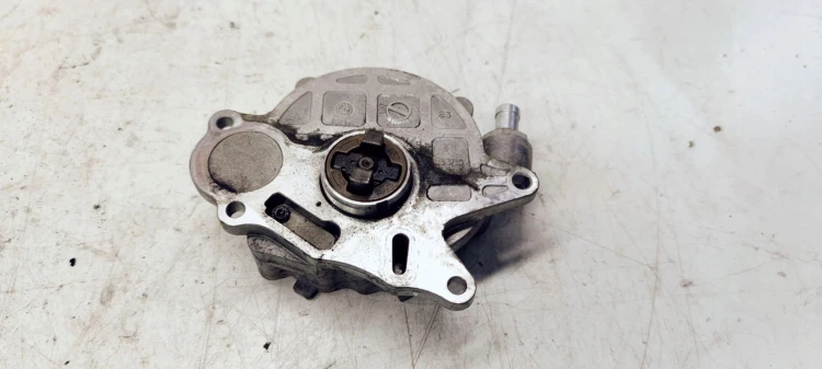 POMPA VACUM AUDI A4 B8 A5 Q5 A6 2.0 TDI 03L145100F