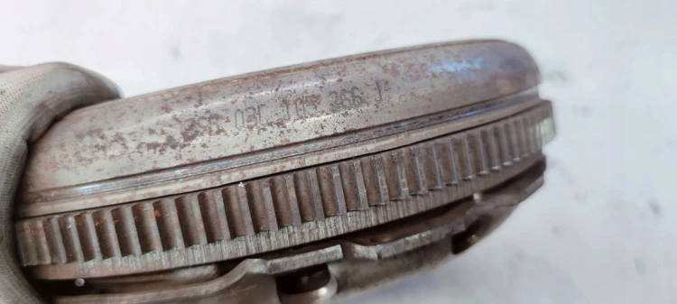 SPRZĘGŁO KOŁO DWUMAS AUDI VW 2.0 TDI 03L105266J *2