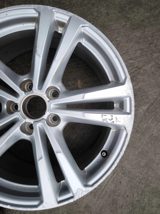 FELGA ALUMINIOWA AUDI A3 S3 8V VW SEAT 7.5J R18 ET51 8V0601025BL Z*3*