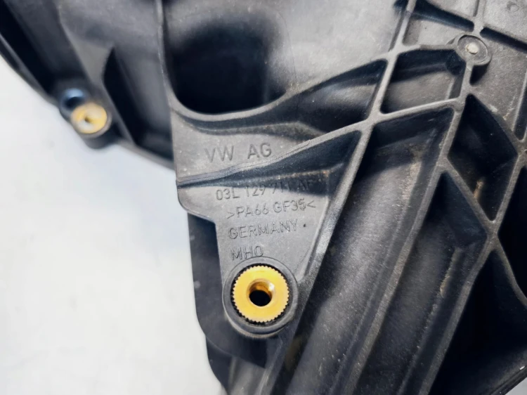KOLEKTOR SSĄCY AUDI VOLKSWAGEN SEAT SKODA 2.0 TDI CR 03L129711AF