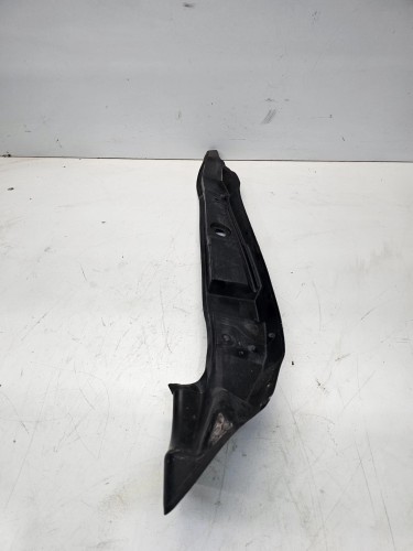 WYGŁUSZENIE BŁOTNIKA LEWE AUDI Q5 8R 8R0821111B