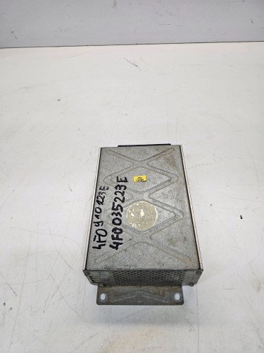 WZMACNIACZ RADIA AUDI A6 C6 4F0035223E 4F0910223E
