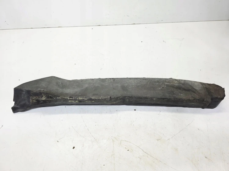 WYGŁUSZENIE PIANKA BŁOTNIKA LEWA AUDI A3 8V 8V0864235
