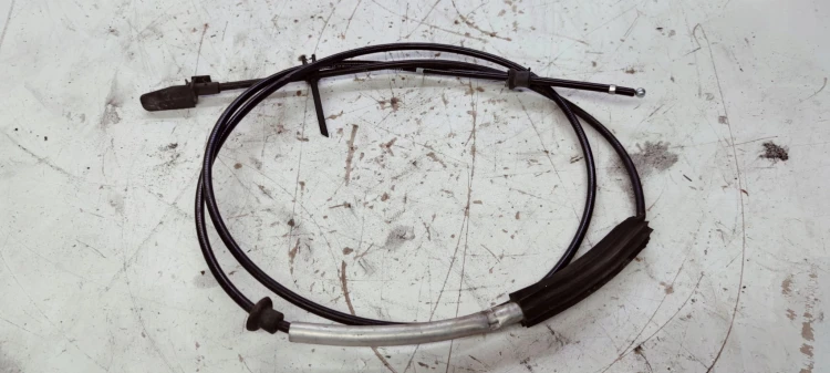 LINKA OTWIERANIA MASKI AUDI A6 C6 4F1823531B