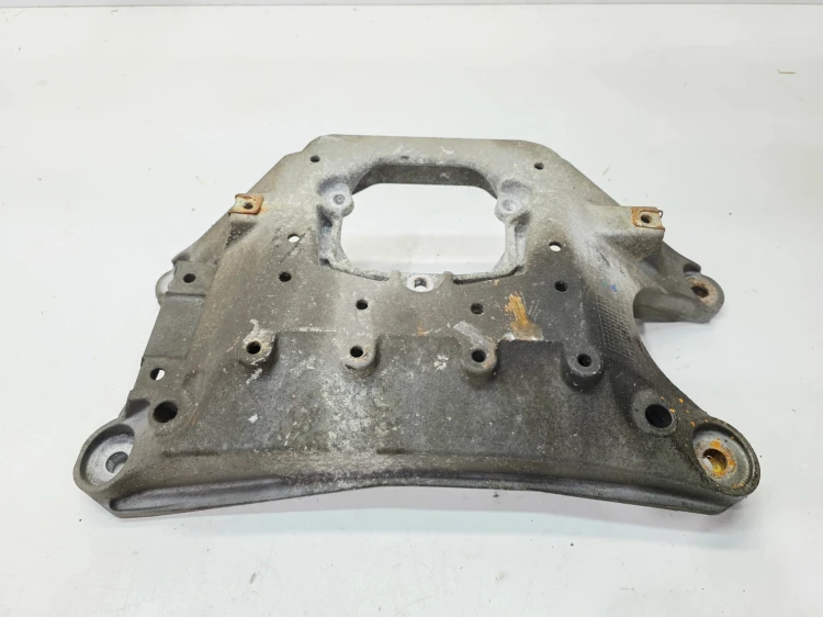 MOCOWANIE ŁAPA PODPORA SKRZYNI BIEGÓW AUDI A4 B8 A5 8T 8K0399263AT
