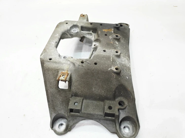 MOCOWANIE ŁAPA PODPORA SKRZYNI BIEGÓW AUDI A4 B8 A5 8T 8K0399263AT