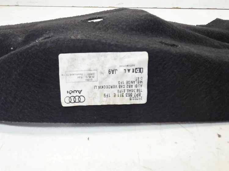 BOCZEK BAGAŻNIKA LEWY AUDI A3 CABRIO 8P7863311E