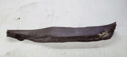 WYGŁUSZENIE BŁOTNIKA LEWE AUDI Q3 F3 83A864235