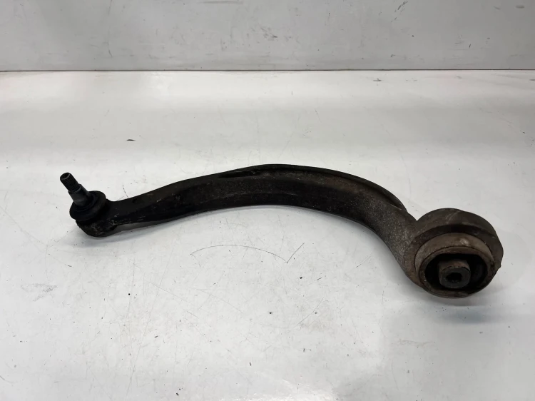 WAHACZ PRAWY PRZÓD AUDI A4 B8 8K0407696G