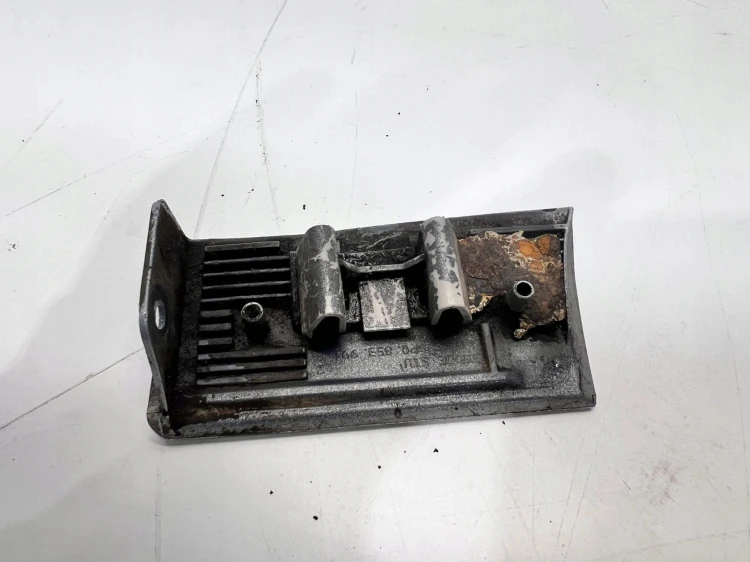 LISTWA Z BŁOTNIKA LEWY PRZÓD AUDI A3 8P 8P0853991B LX7W