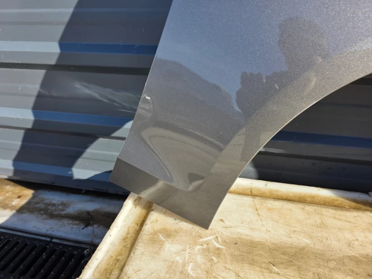 BŁOTNIK PRAWY PRZÓD AUDI A4 B9 LIFT LX7H ORYGINAŁ !!!