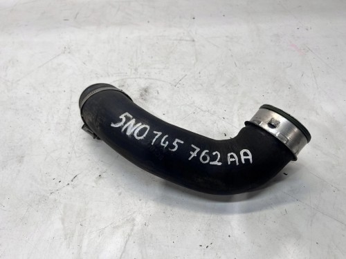 RURA WĄŻ INTERCOOLERA AUDI VOLKSWAGEN SEAT SKODA 2.0 TDI 5N0145762AA