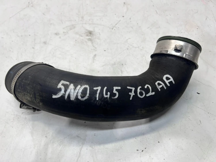 RURA WĄŻ INTERCOOLERA AUDI VOLKSWAGEN SEAT SKODA 2.0 TDI 5N0145762AA