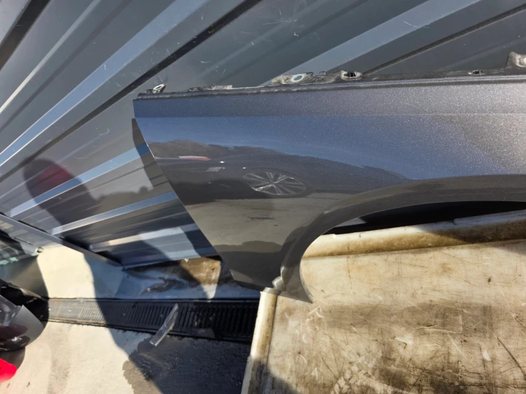 BŁOTNIK PRAWY PRZÓD AUDI A4 B9 LIFT LX7H ORYGINAŁ !!!