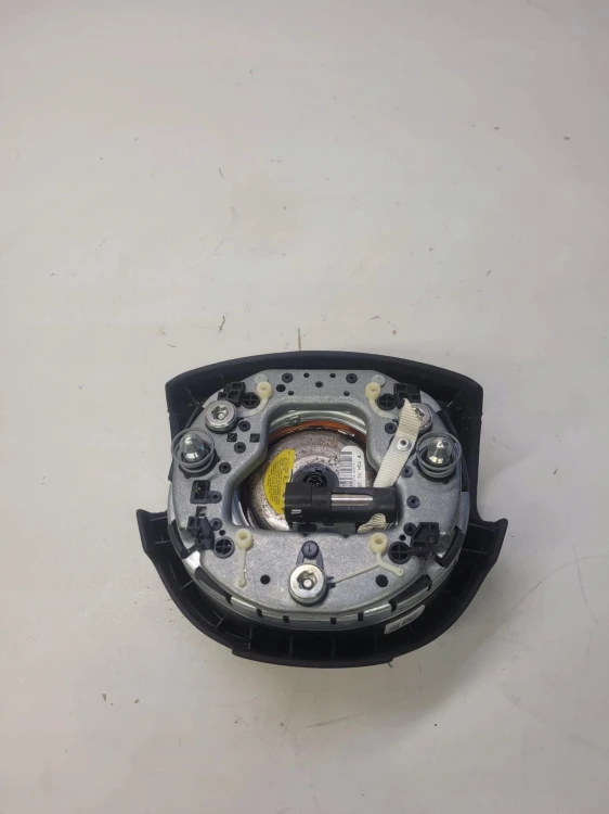 PODUSZKA POWIETRZNA KIEROWCY AUDI A8 D4 4H0880201S