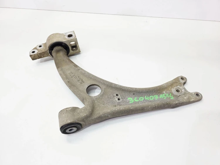 WAHACZ LEWY LUB PRAWY PRZÓD AUDI Q3 8U VOLKSWAGEN SEAT SKODA 3C0407151G