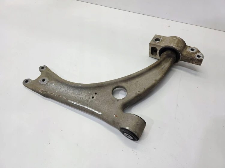 WAHACZ LEWY LUB PRAWY PRZÓD AUDI Q3 8U VOLKSWAGEN SEAT SKODA 3C0407151G